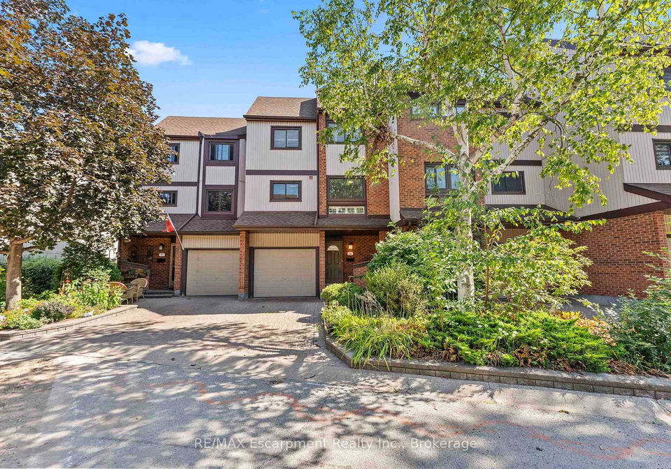 1060-walden-circle-mississauga-ontario-w13793462