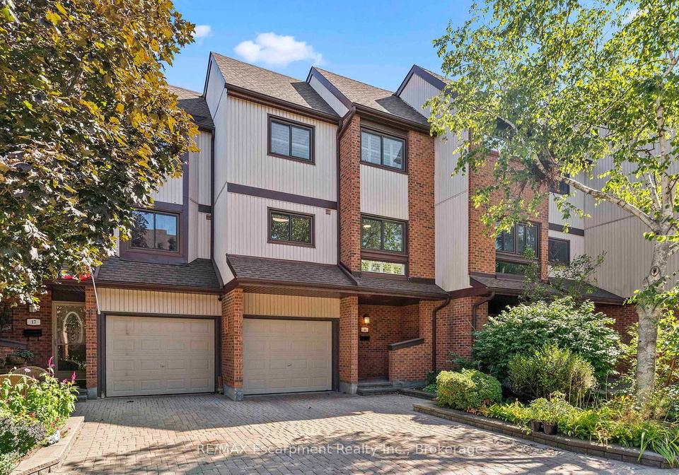 1060-walden-circle-mississauga-ontario-w13793462