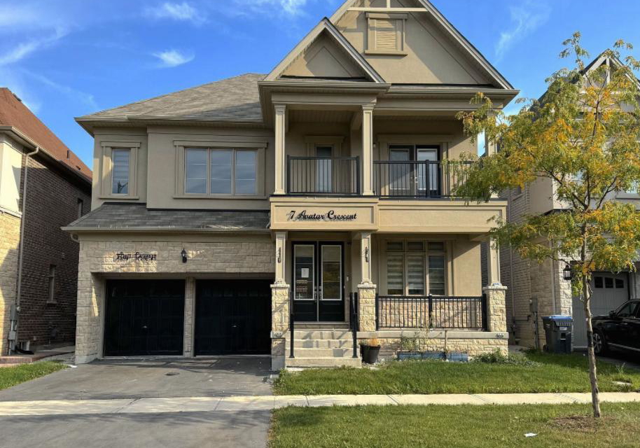 7-avatar-crescent-brampton-ontario-w13793740