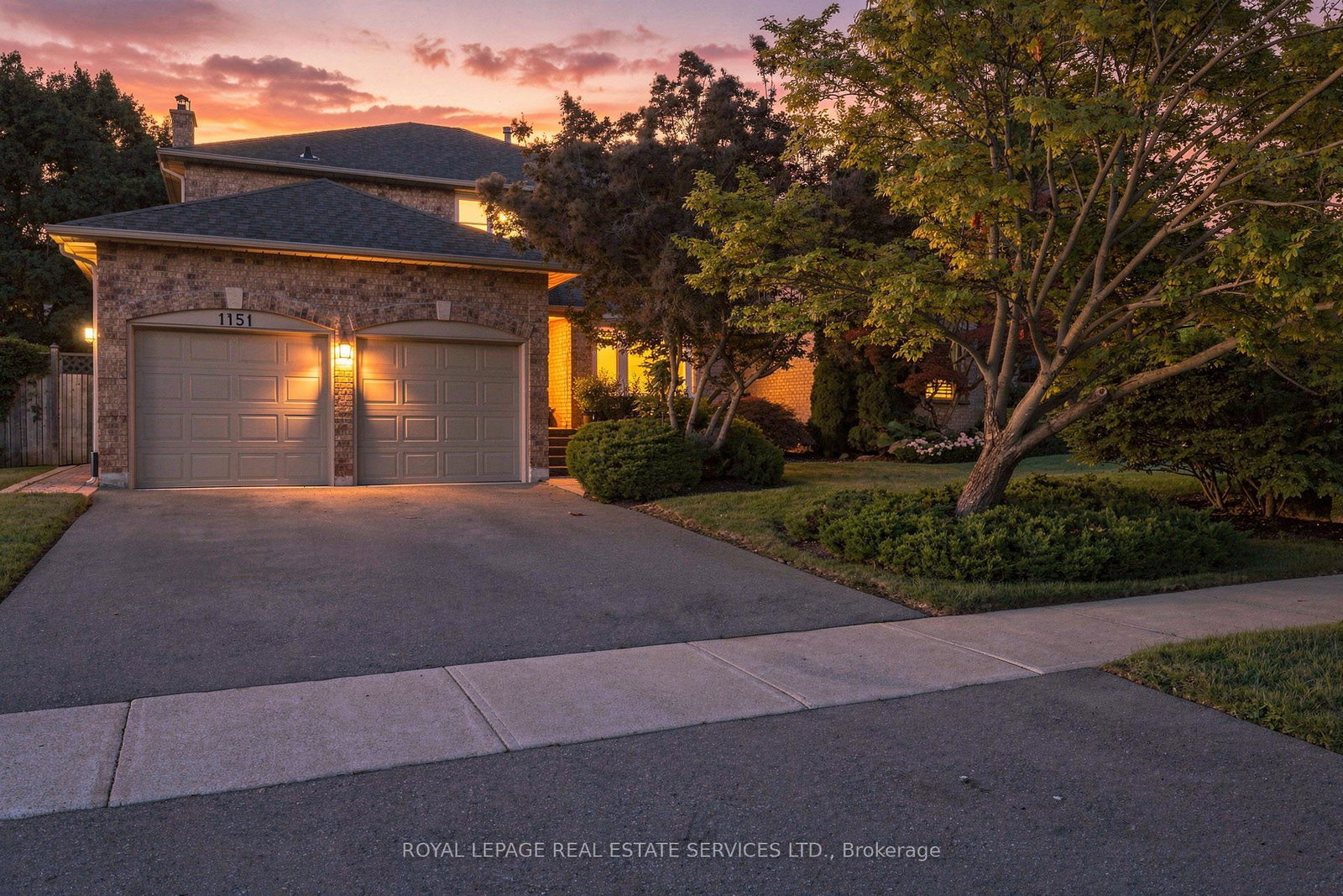 1151-forest-trail-place-oakville-ontario-w13793874