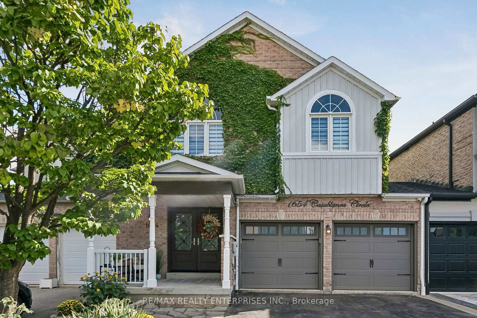 1654-casablanca-circle-mississauga-ontario-w13793892