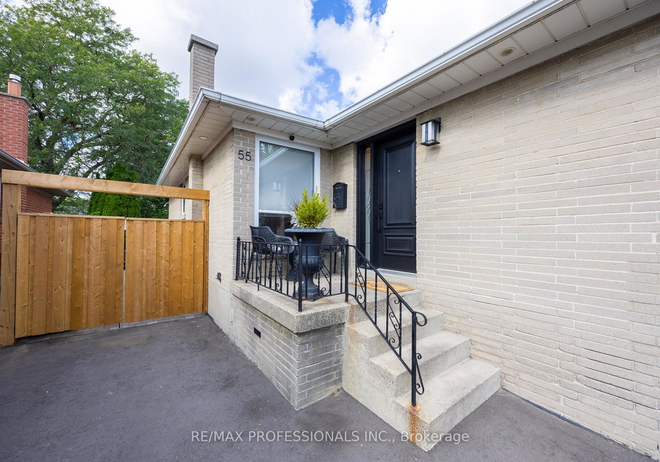 55-rayside-drive-toronto-etobicoke-ontario-w13793908