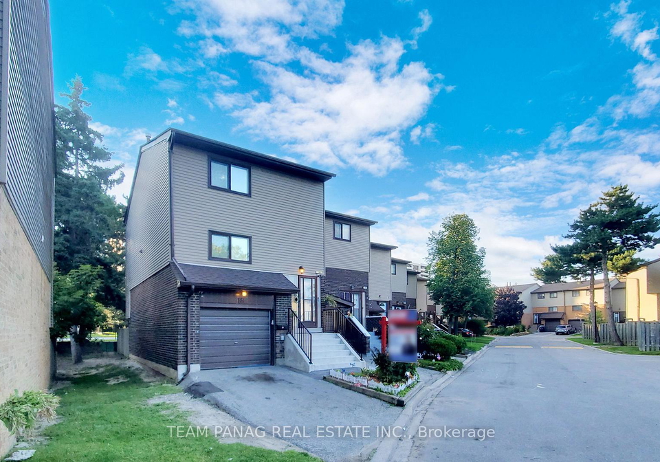 carleton-place-brampton-ontario-w13794046
