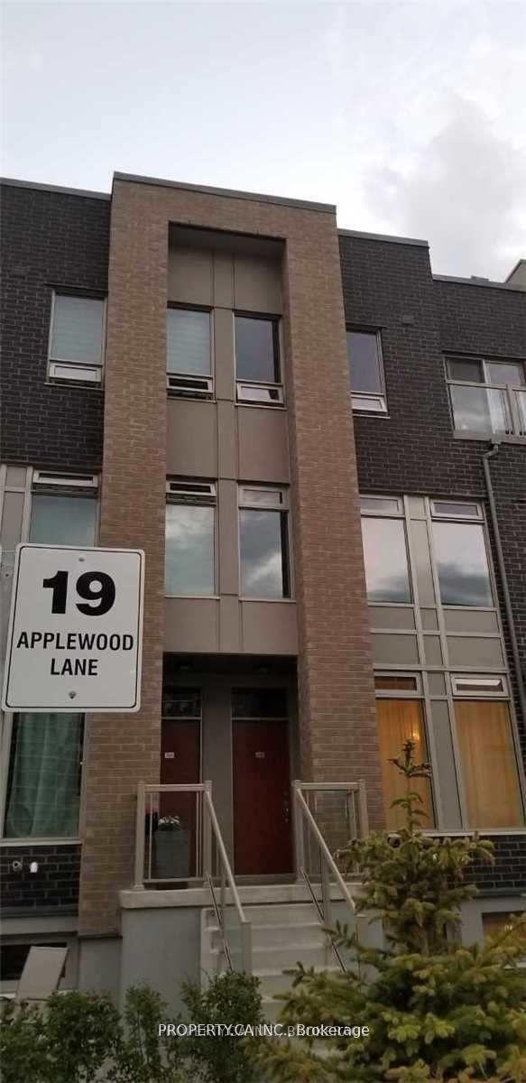 19-applewood-lane-toronto-etobicoke-ontario-w13794074