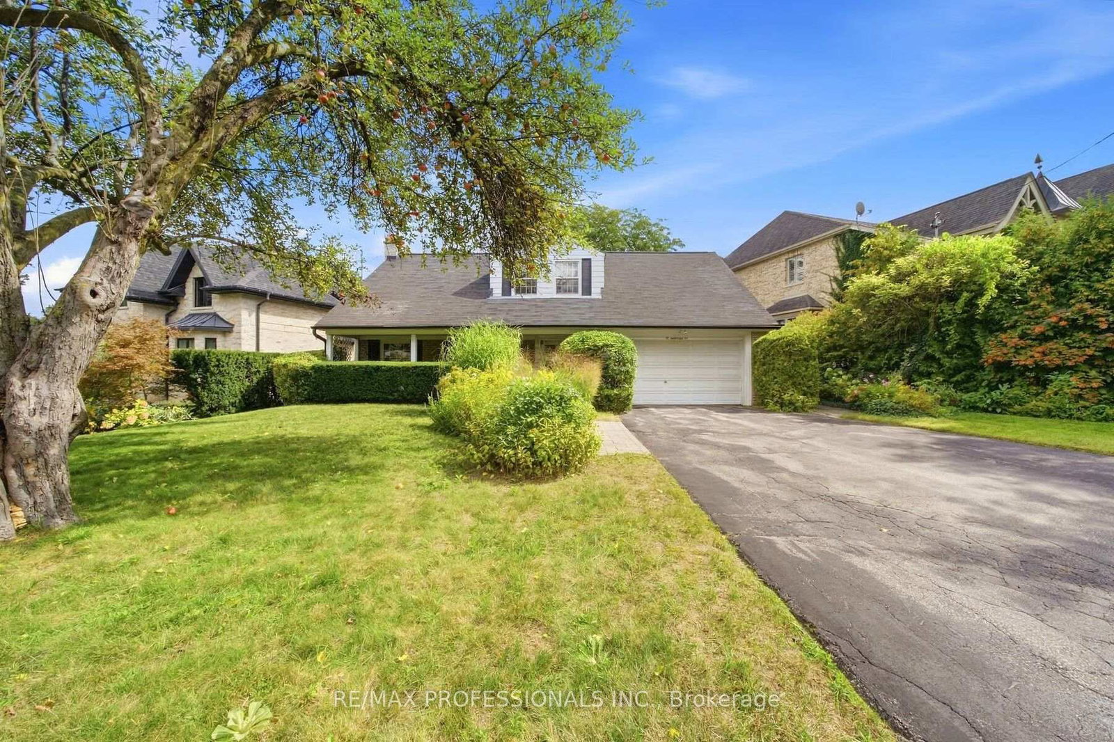 15-hartfield-court-toronto-etobicoke-ontario-w13794140
