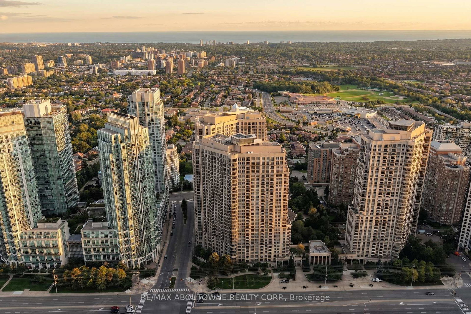3888-duke-of-york-boulevard-mississauga-ontario-w13794654