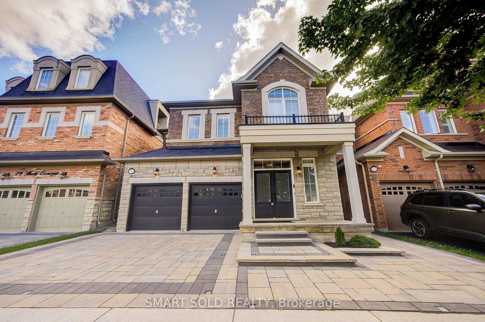 75-hoey-crescent-oakville-ontario-w13794826