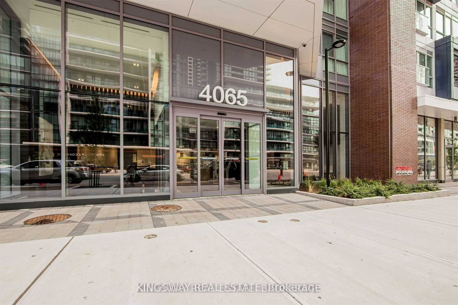 4065-confederation-parkway-mississauga-ontario-w13794948