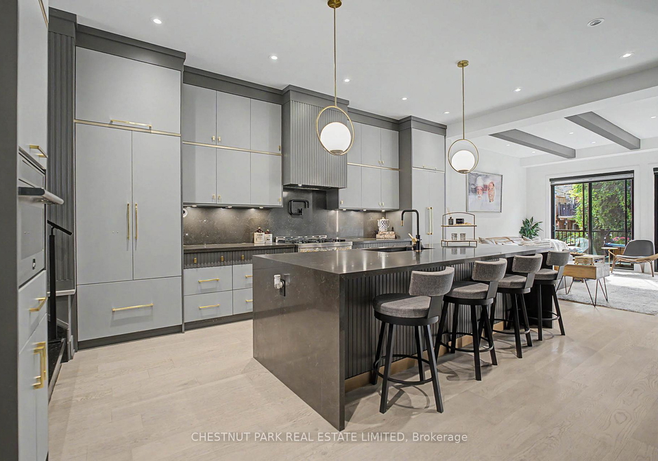 150-sheldon-avenue-toronto-etobicoke-ontario-w13794984