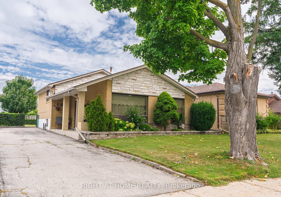 22-monterrey-drive-toronto-etobicoke-ontario-w13794996