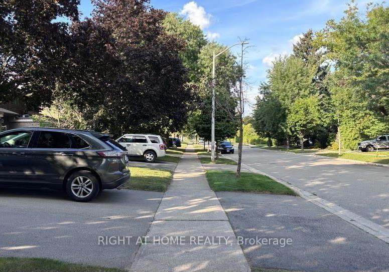 584-forestwood-crescent-burlington-ontario-w13795094