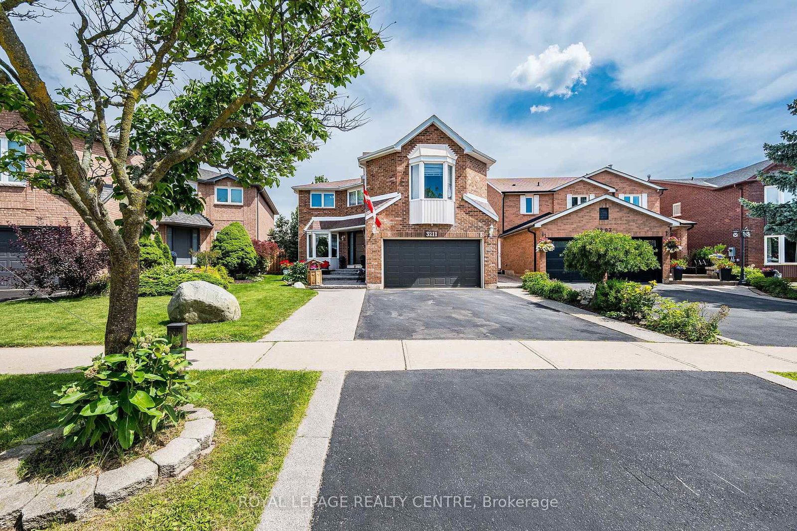 3211-dovetail-mews-mississauga-ontario-w13795550
