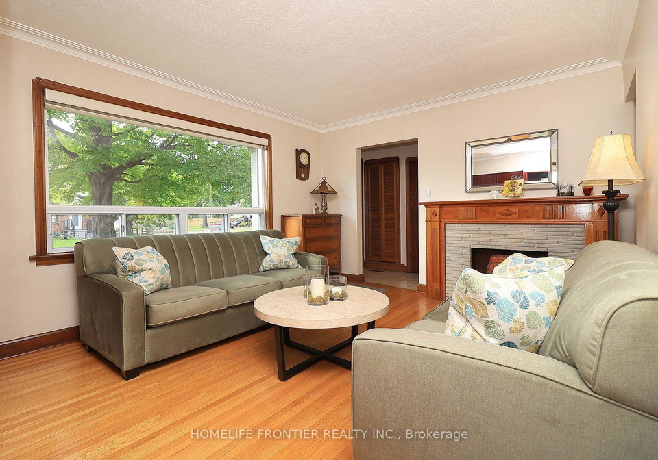 36-silvercrest-avenue-toronto-etobicoke-ontario-w13795600