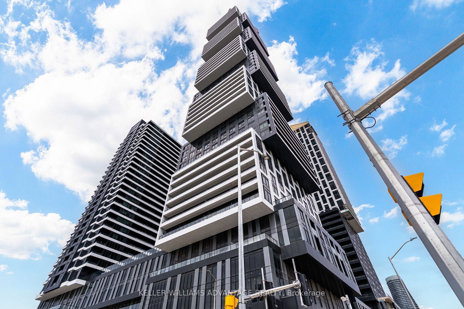 4015-the-exchange-mississauga-ontario-w13795632