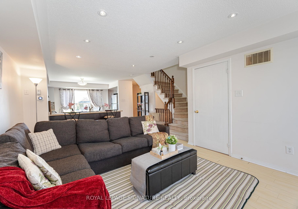 4855-half-moon-grove-mississauga-ontario-w13795718