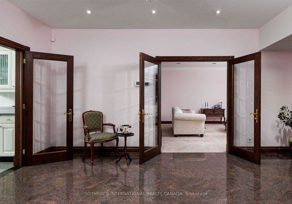 47-great-oak-drive-toronto-etobicoke-ontario-w13796614