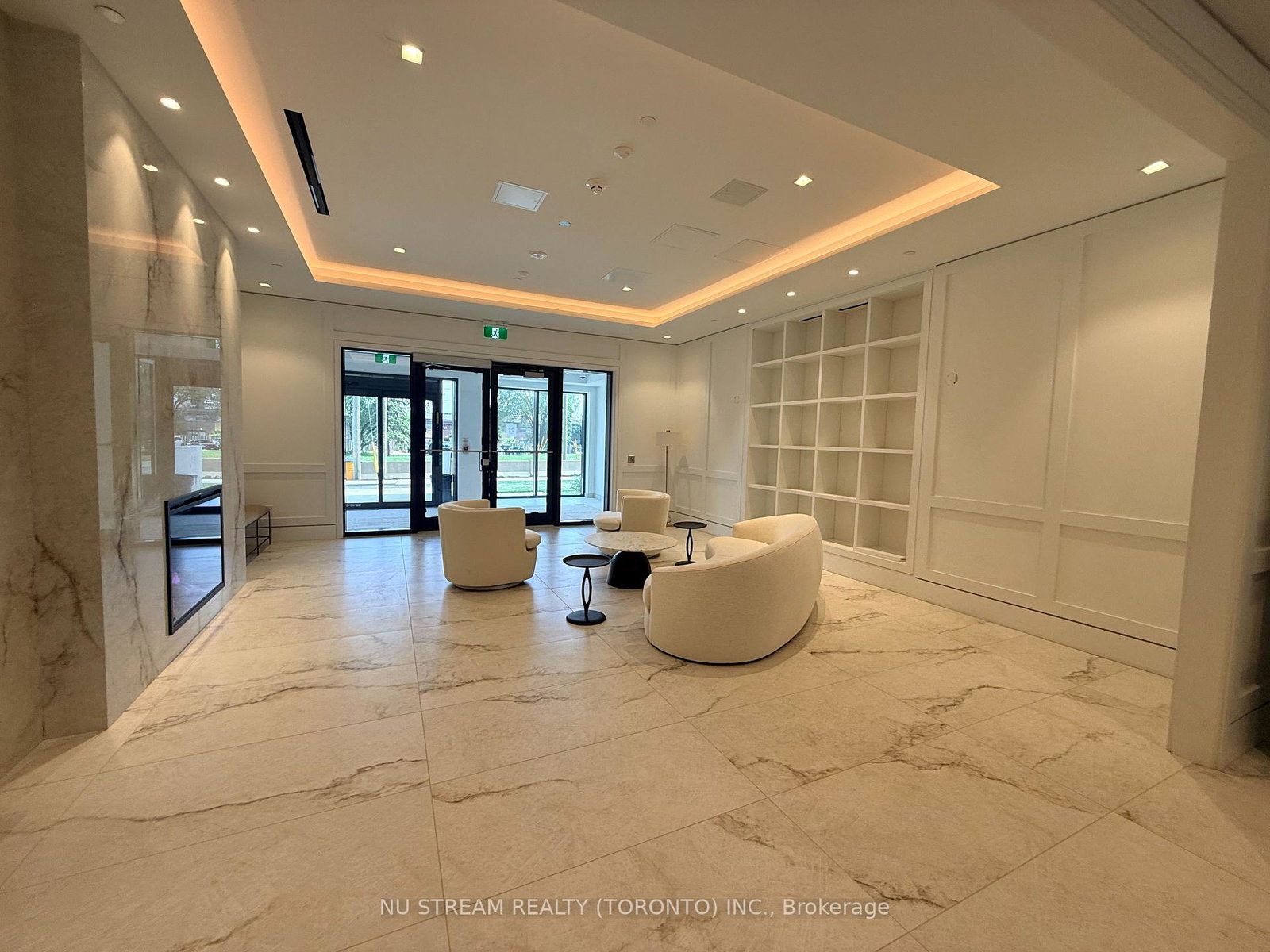 4000-eglinton-avenue-w-toronto-etobicoke-ontario-w13796738