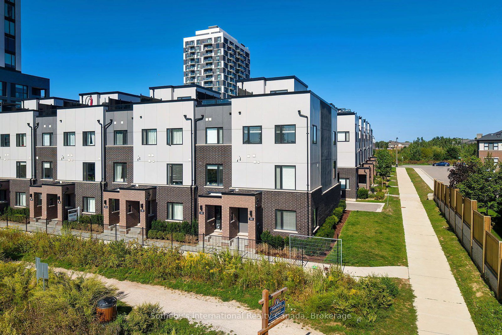 348-wheat-boom-drive-oakville-ontario-w13797180