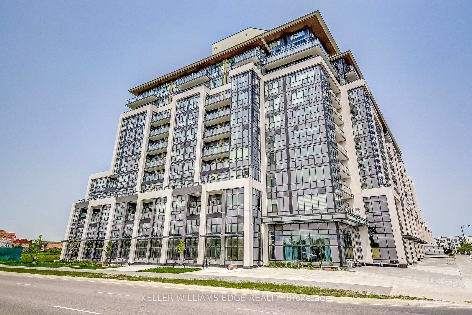405-dundas-street-w-oakville-ontario-w13797240