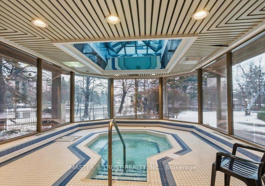 400-webb-drive-mississauga-ontario-w13797298