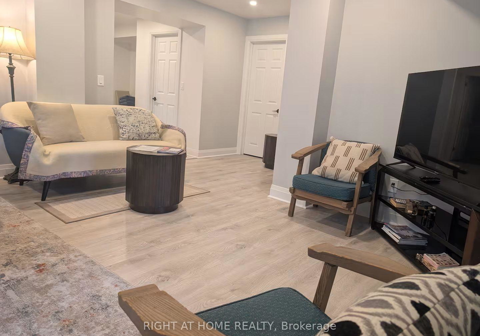 35-woodward-avenue-brampton-ontario-w13797394