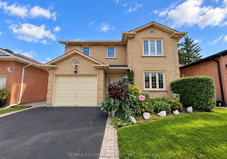 1236-thorpe-road-burlington-ontario-w13797600