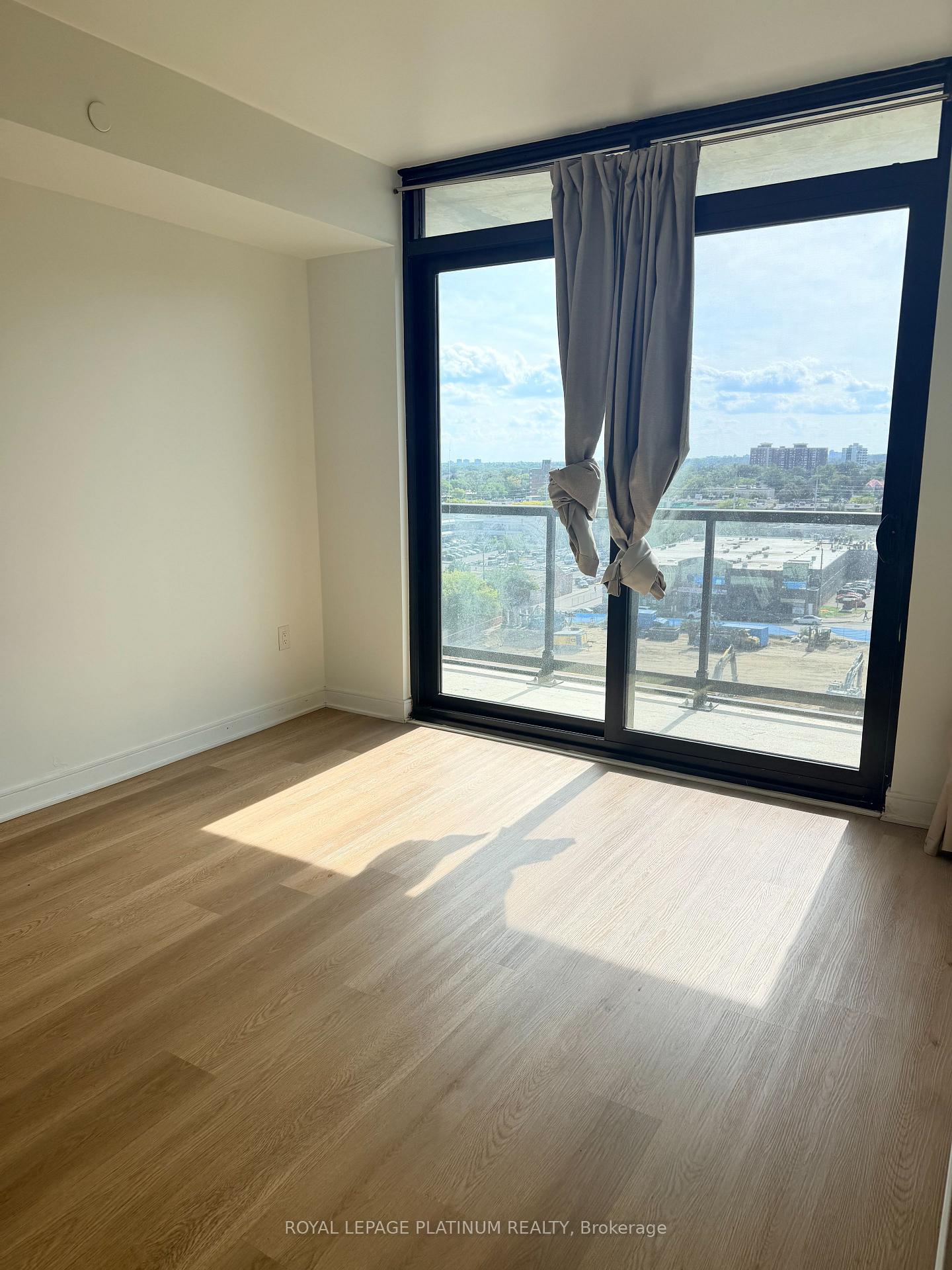 86-dundas-street-e-mississauga-ontario-w13797670