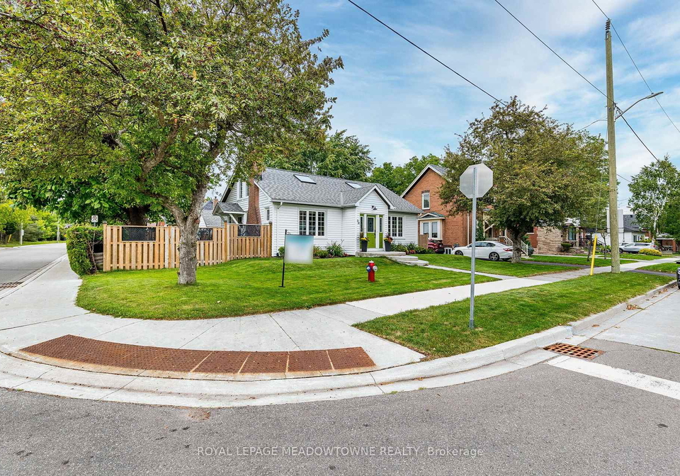 32-craig-street-brampton-ontario-w13797726