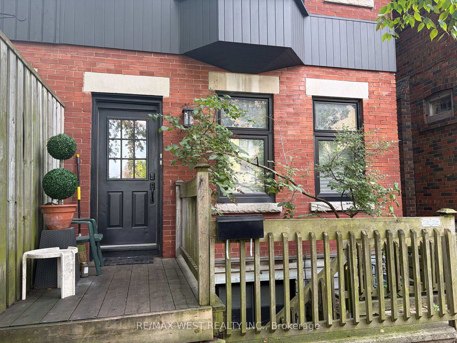 28-spencer-avenue-toronto-toronto-ontario-w13797788
