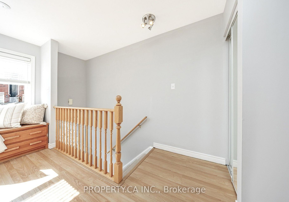 1751-lampman-avenue-burlington-ontario-w13797790