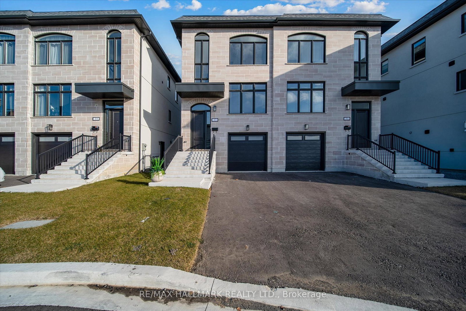 31-stgaspars-court-toronto-york-ontario-w13797838