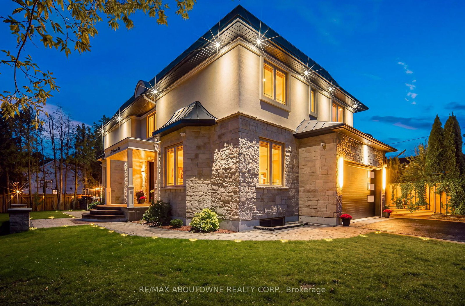 408-seabourne-drive-oakville-ontario-w13797854