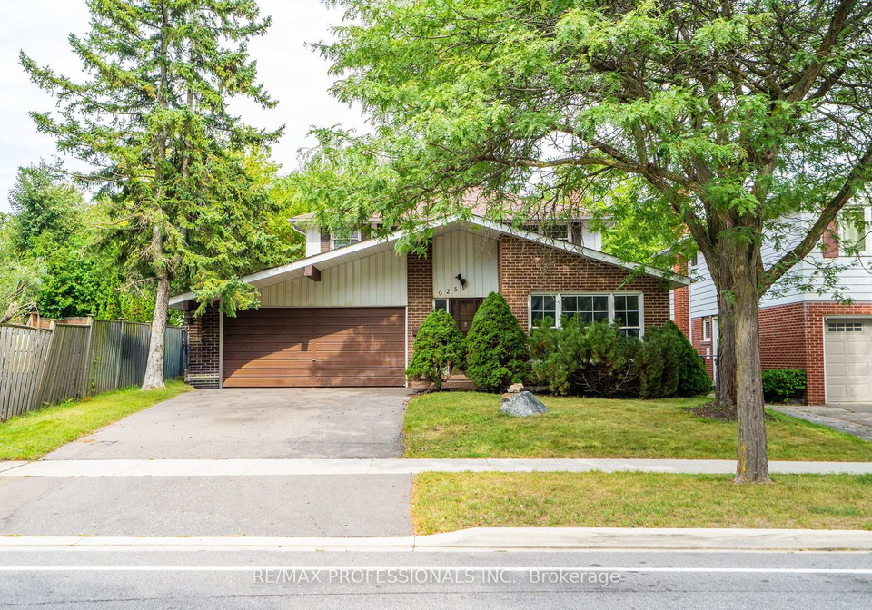 925-runningbrook-drive-mississauga-ontario-w13798300
