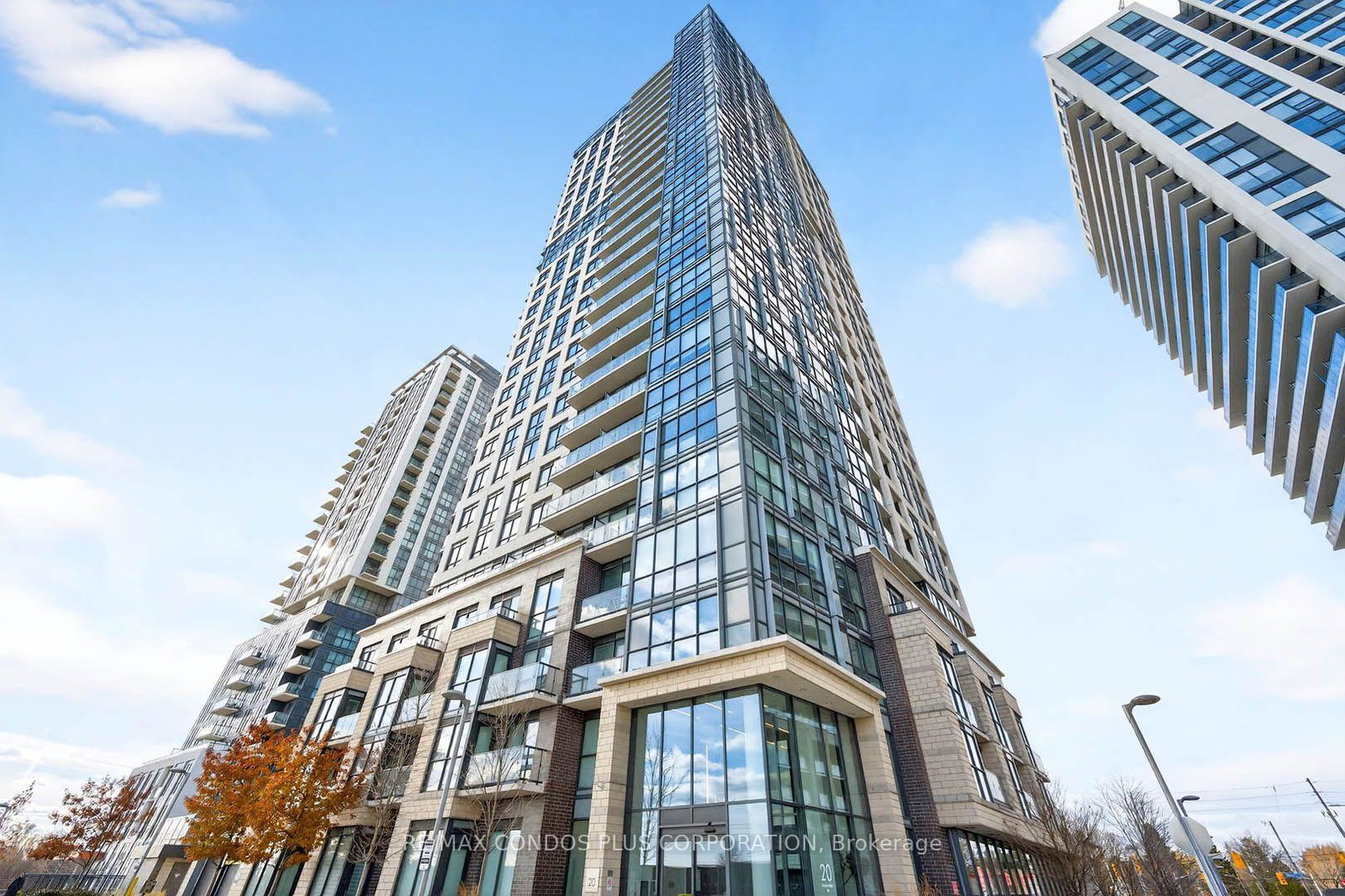 20-road-thomas-riley-toronto-etobicoke-ontario-w13798458