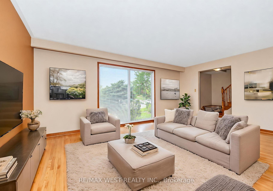 16-opal-court-toronto-etobicoke-ontario-w13798468