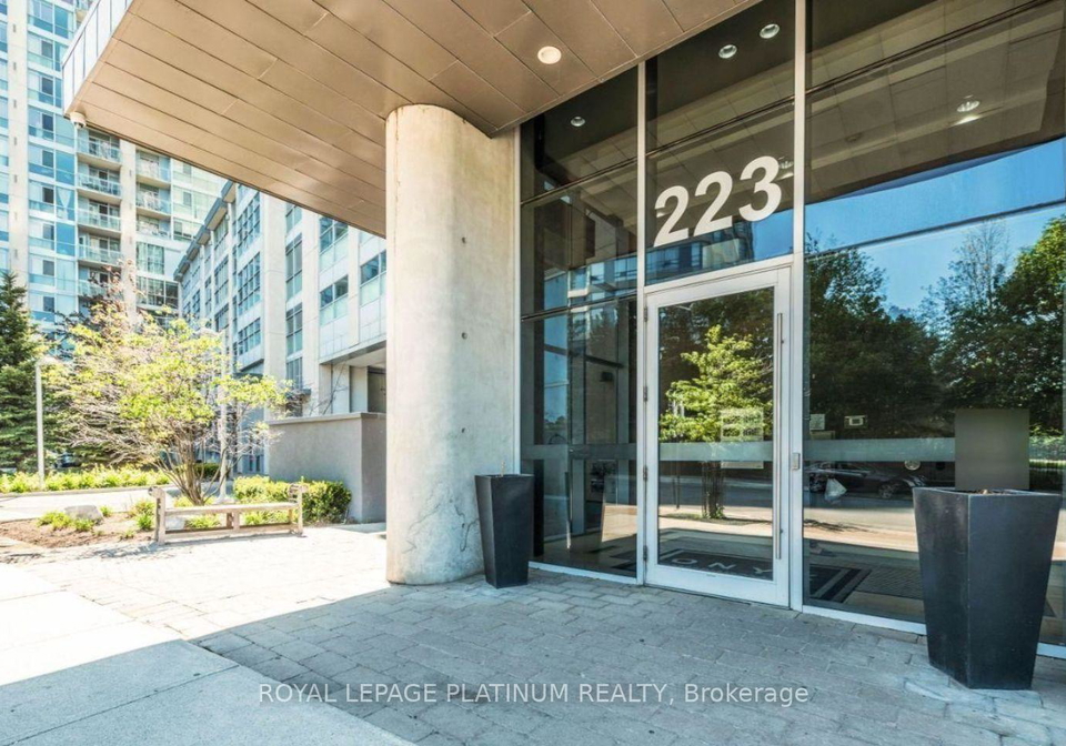 223-webb-drive-mississauga-ontario-w13798494