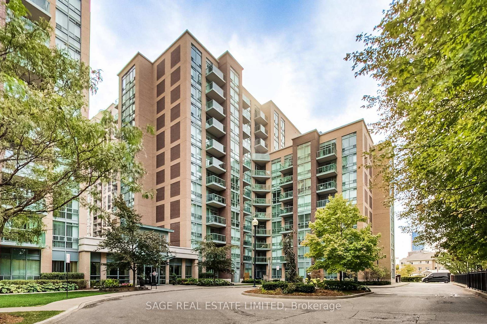 9-michael-power-place-toronto-etobicoke-ontario-w13798522