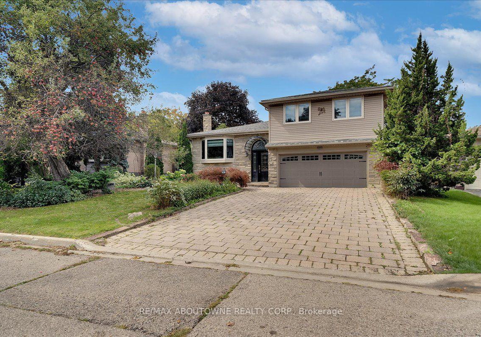 24-golf-view-drive-brampton-ontario-w13798654
