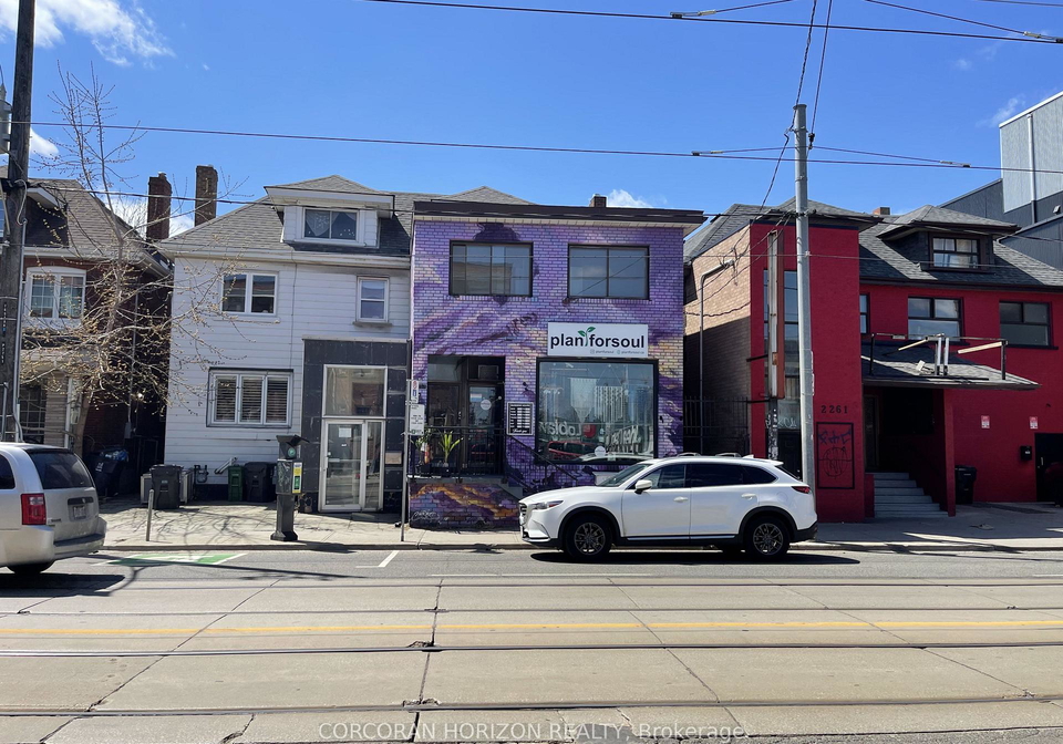 2257-dundas-street-w-toronto-toronto-ontario-w13799058