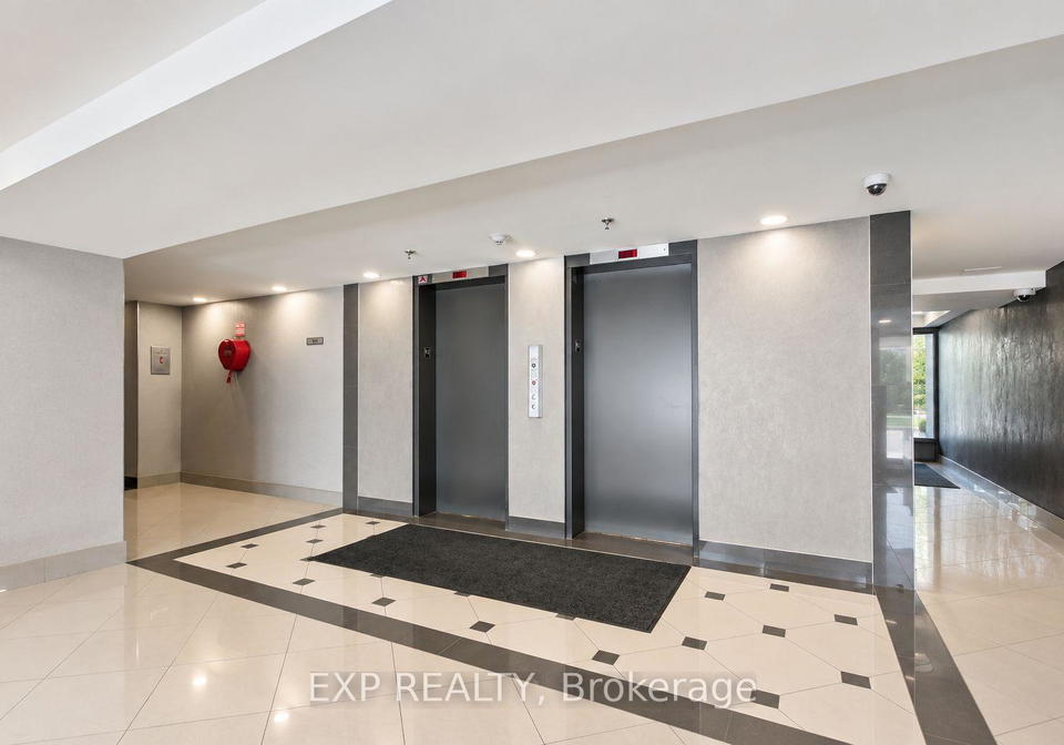 2301-derry-road-w-mississauga-ontario-w13799126
