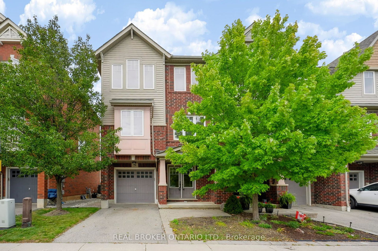 3050-rotary-way-burlington-ontario-w13799152