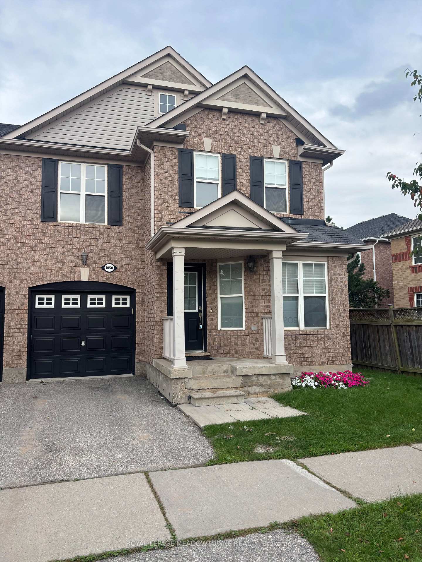 1050-wickson-way-milton-ontario-w13799262