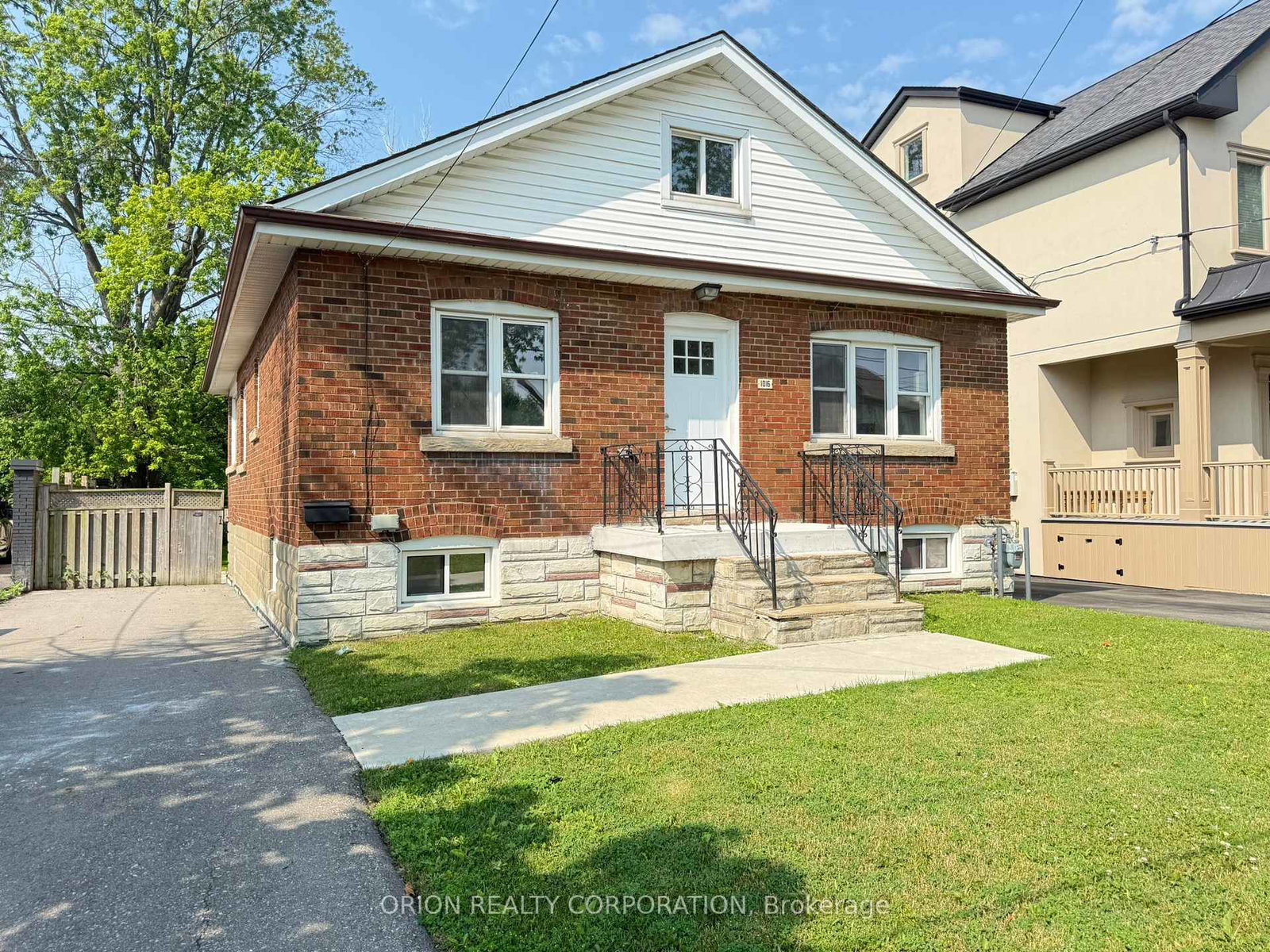 1016-haig-boulevard-mississauga-ontario-w13799348