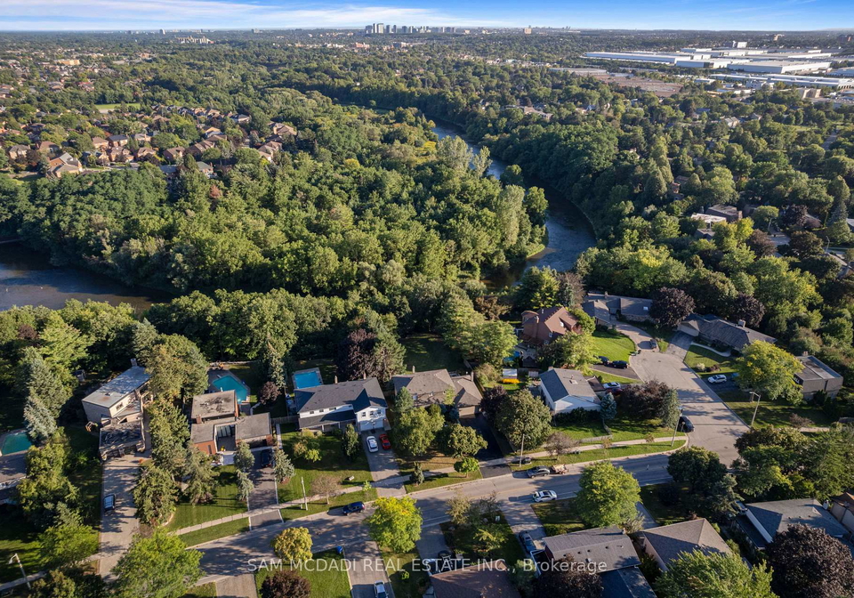 21-kenninghall-boulevard-mississauga-ontario-w13799350