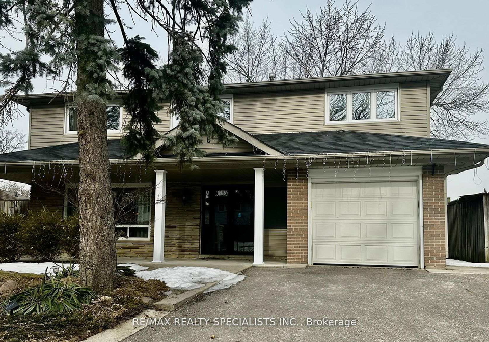 6-norval-crescent-brampton-ontario-w13799356