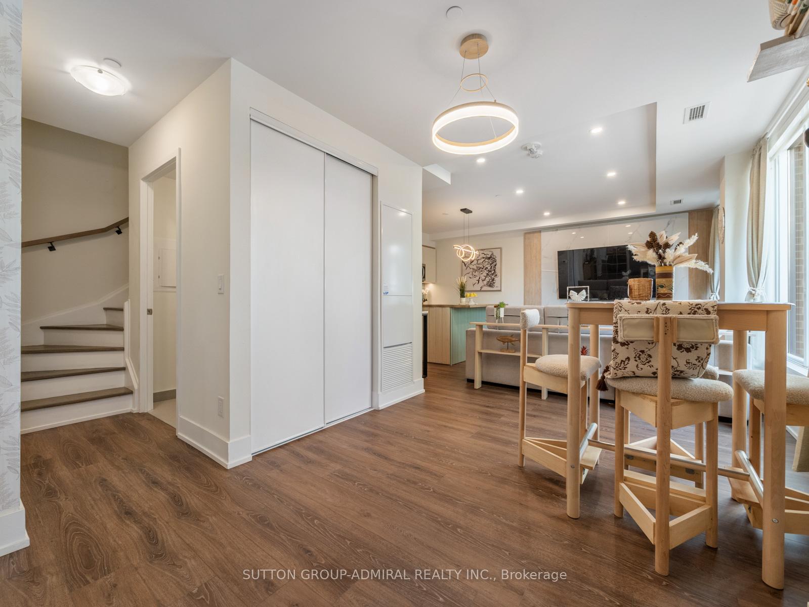 15-maryport-avenue-toronto-york-ontario-w13799510