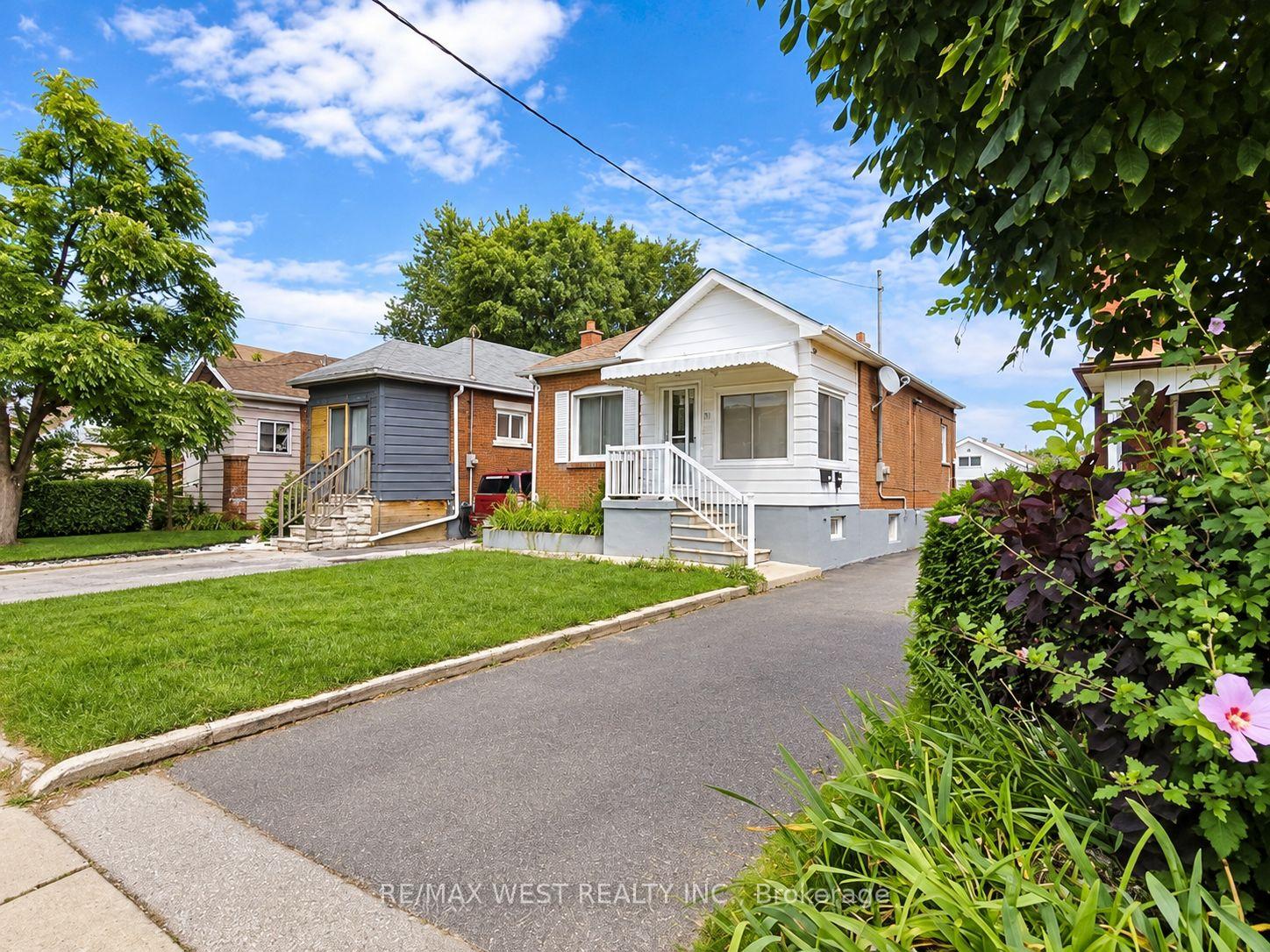 51-mould-avenue-toronto-toronto-ontario-w13799540