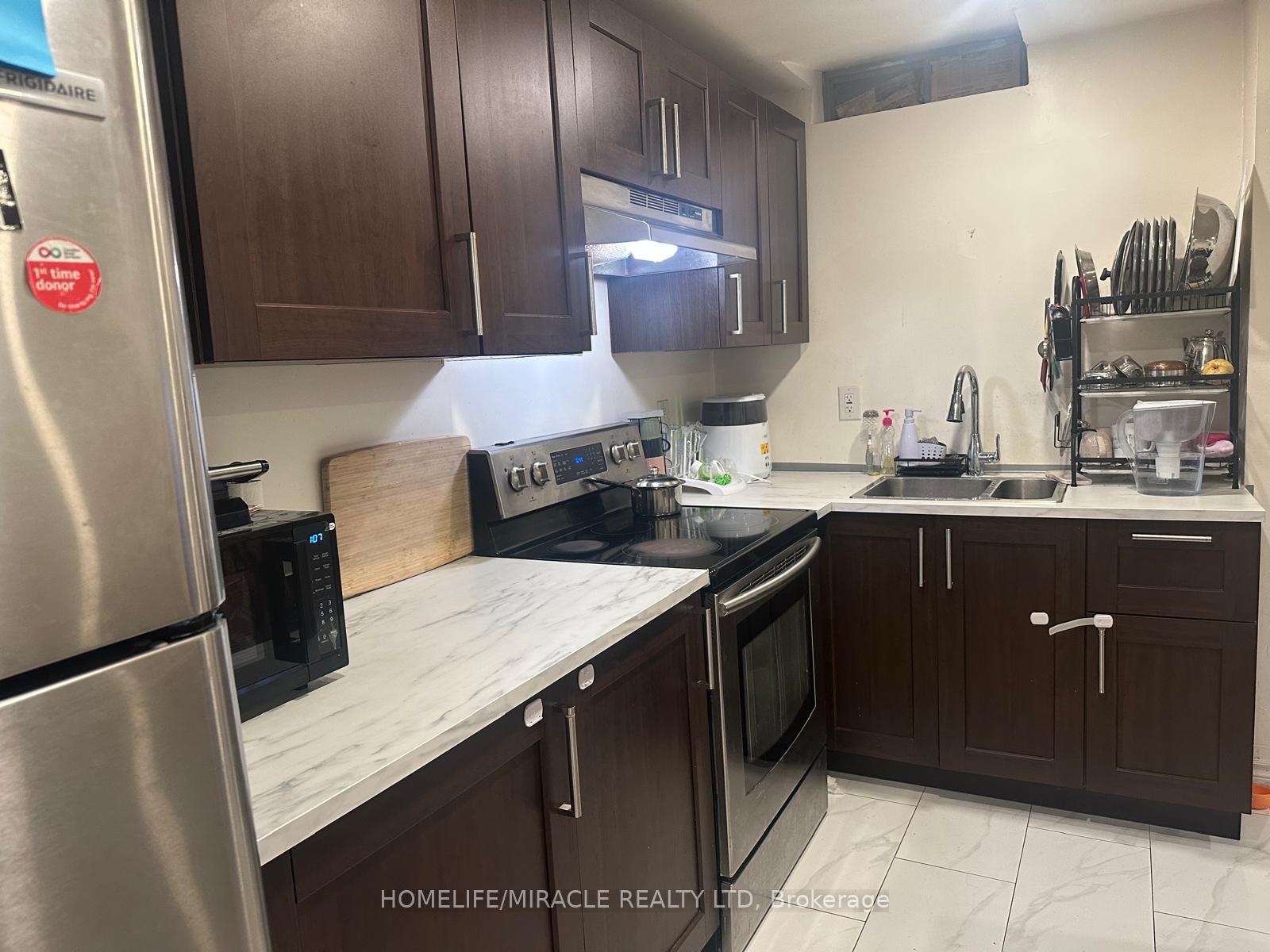54-oranmore-crescent-brampton-ontario-w13799584