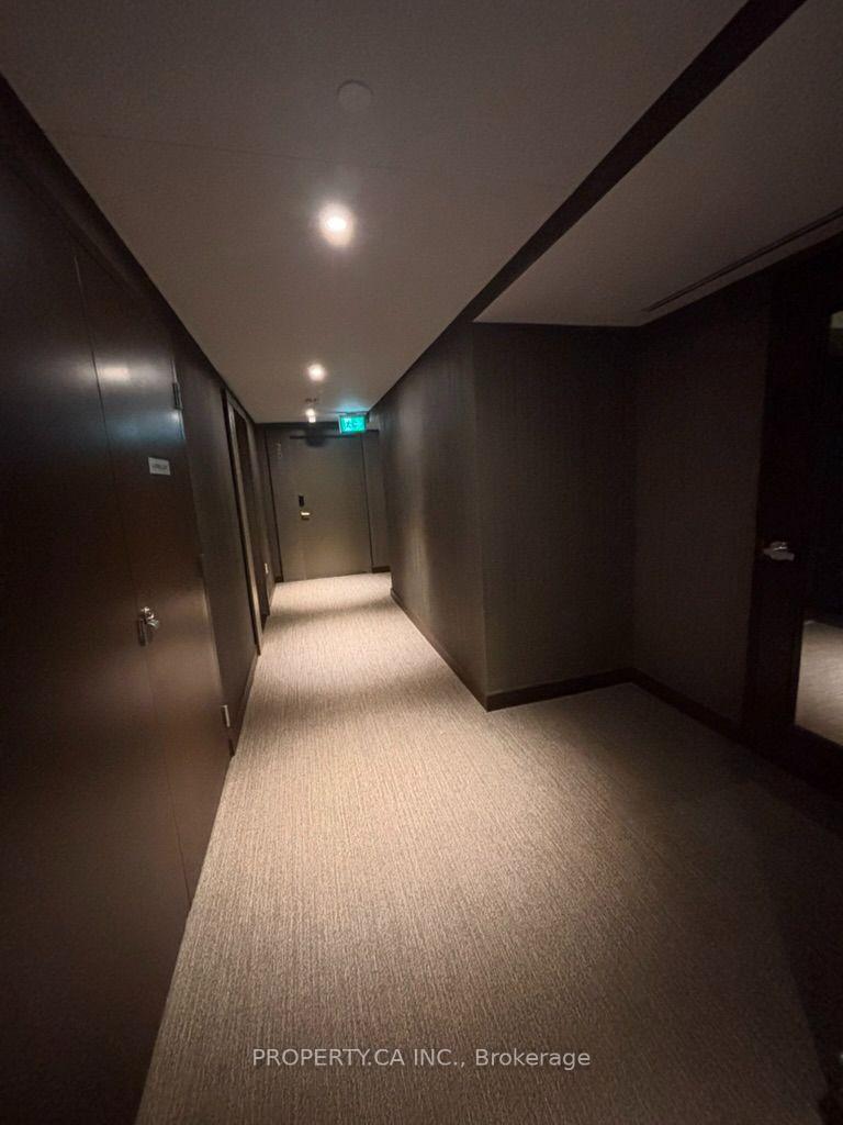 448-burnhamthorpe-road-mississauga-ontario-w13799826