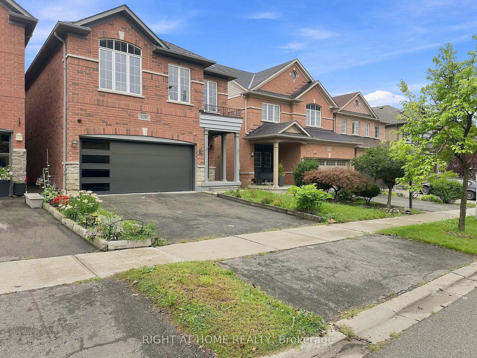 1530-portsmouth-place-mississauga-ontario-w13799872